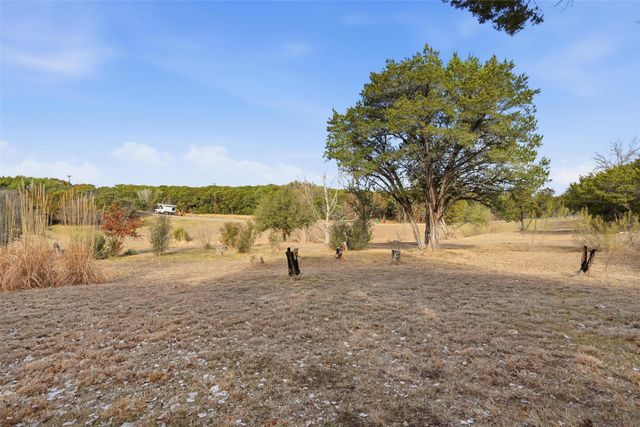 712 Goldeneye Drive, Granbury, TX 76049