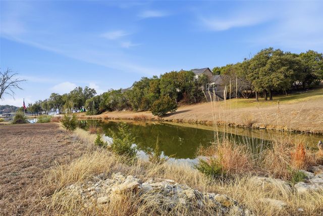 712 Goldeneye Drive, Granbury, TX 76049