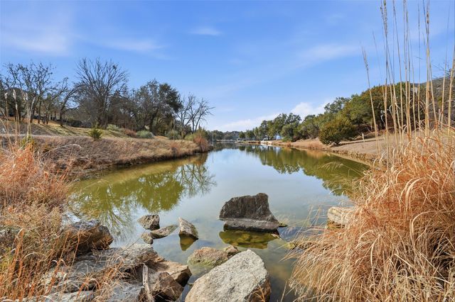 712 Goldeneye Drive, Granbury, TX 76049