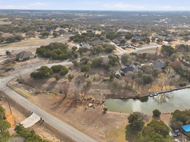 712 Goldeneye Drive, Granbury, TX 76049