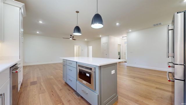 6288 Jenner Road, Boonville, IN 47601