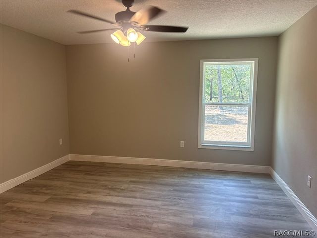 10119 N Dyal Drive, Dunnellon, FL 34434
