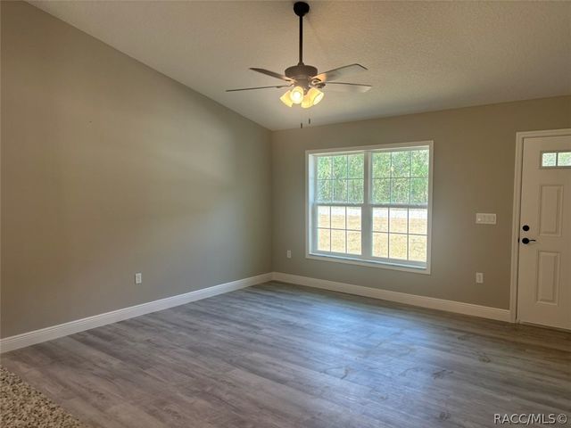 10119 N Dyal Drive, Dunnellon, FL 34434