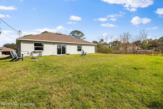 1850 Thorman Avenue SE, Palm Bay, FL 32909