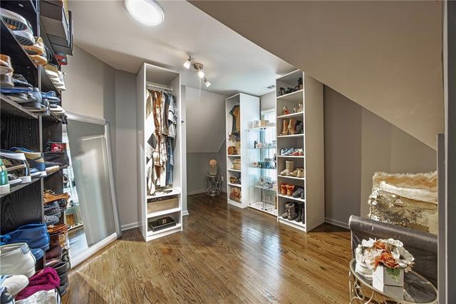 708 Vinings Estates SE Drive, Mableton, GA 30126