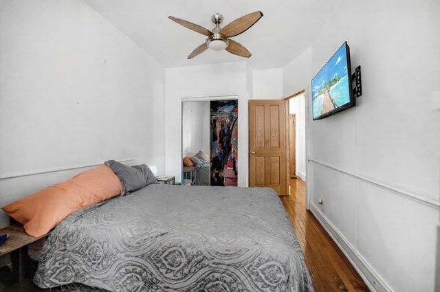 8054 S Jeffery Boulevard, Chicago, IL 60617