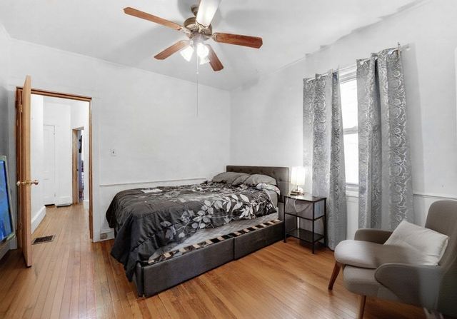 8054 S Jeffery Boulevard, Chicago, IL 60617