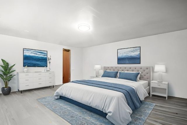 8054 S Jeffery Boulevard, Chicago, IL 60617