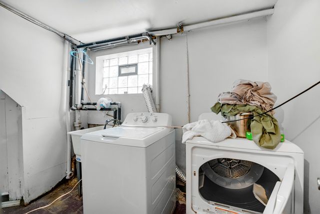 8054 S Jeffery Boulevard, Chicago, IL 60617