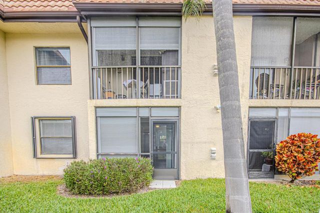 7094 Golf Colony Court 102, Lake Worth, FL 33467