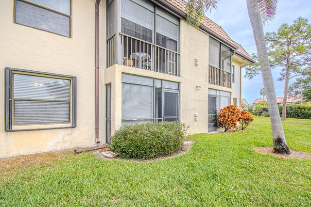 7094 Golf Colony Court 102, Lake Worth, FL 33467