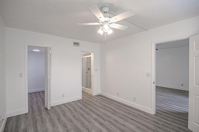 7094 Golf Colony Court 102, Lake Worth, FL 33467