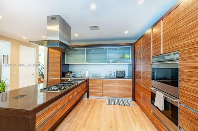 3216 Huntington 3216, Weston, FL 33332