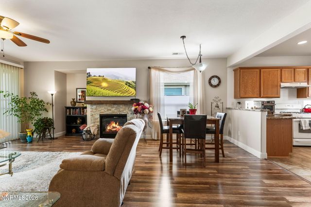 916 Lakeview Drive, Dayton, NV 89403