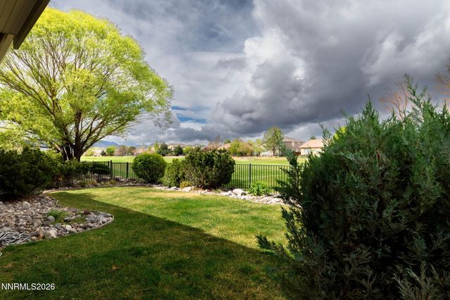 916 Lakeview Drive, Dayton, NV 89403