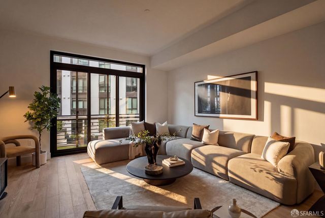 1 Bristol Court 223, San Francisco, CA 94130