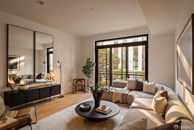 1 Bristol Court 223, San Francisco, CA 94130