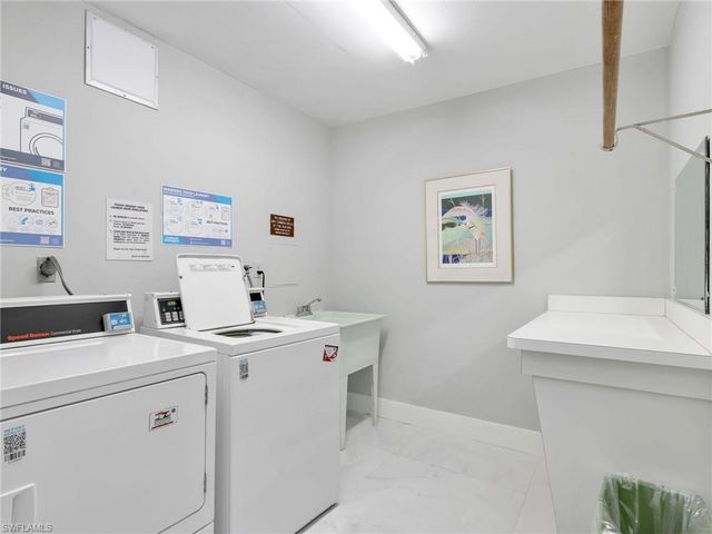 5 Bluebill AVE 312, Naples, FL 34108