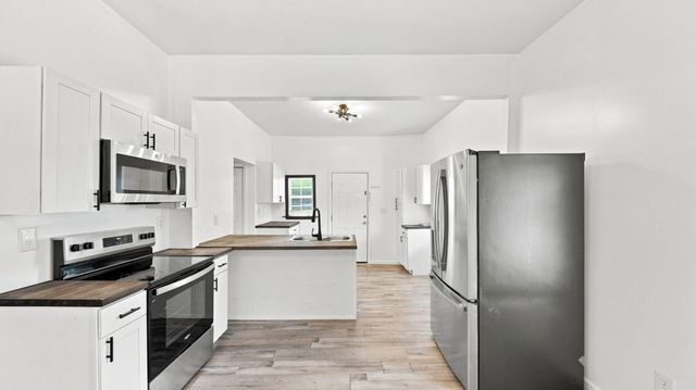 1252 S Ocoee Street, Cleveland, TN 37311