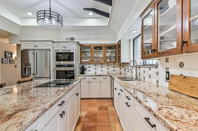 1916 Lundy Lane, Friendswood, TX 77546