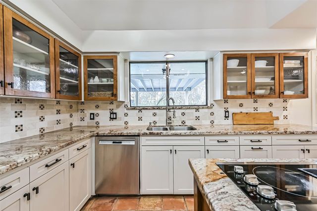 1916 Lundy Lane, Friendswood, TX 77546