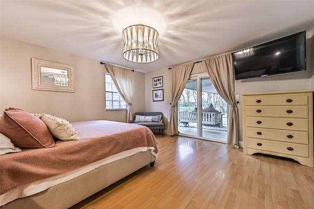 1916 Lundy Lane, Friendswood, TX 77546