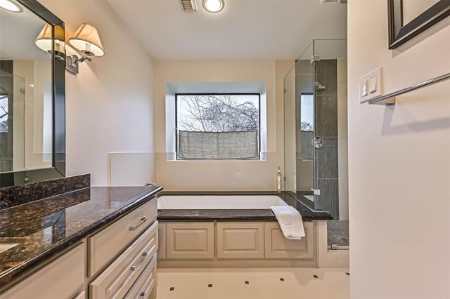 1916 Lundy Lane, Friendswood, TX 77546