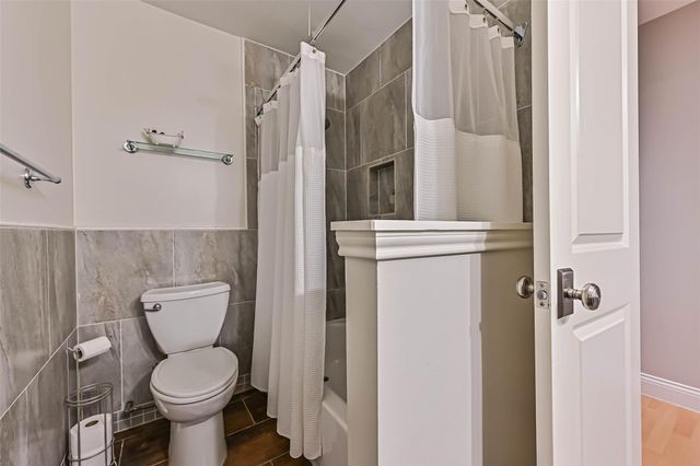 1916 Lundy Lane, Friendswood, TX 77546