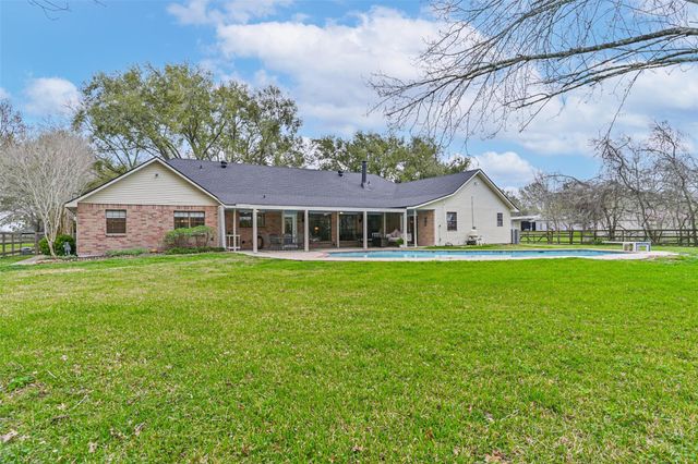 1916 Lundy Lane, Friendswood, TX 77546