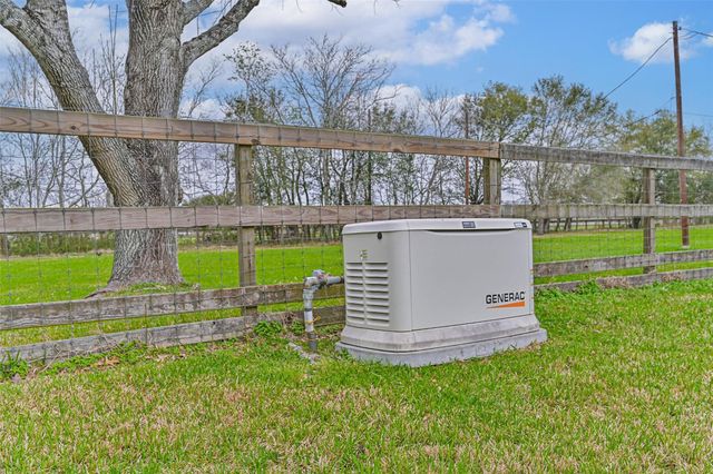 1916 Lundy Lane, Friendswood, TX 77546