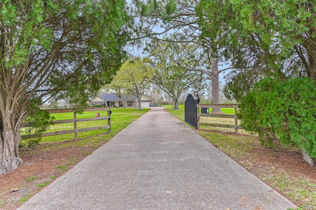 1916 Lundy Lane, Friendswood, TX 77546