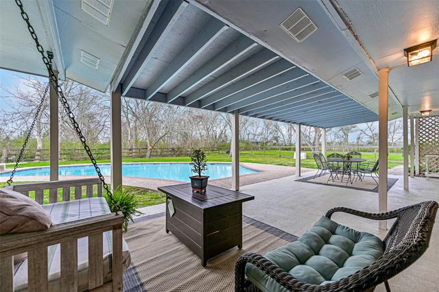 1916 Lundy Lane, Friendswood, TX 77546