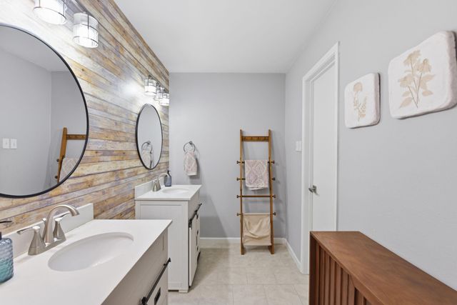 28815 Enchanted Drive, Shenandoah, TX 77381