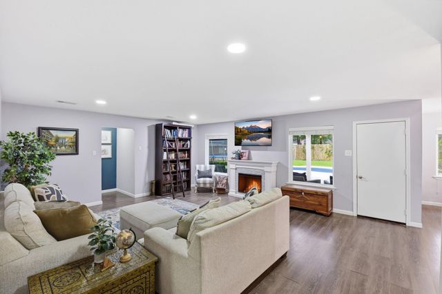 28815 Enchanted Drive, Shenandoah, TX 77381