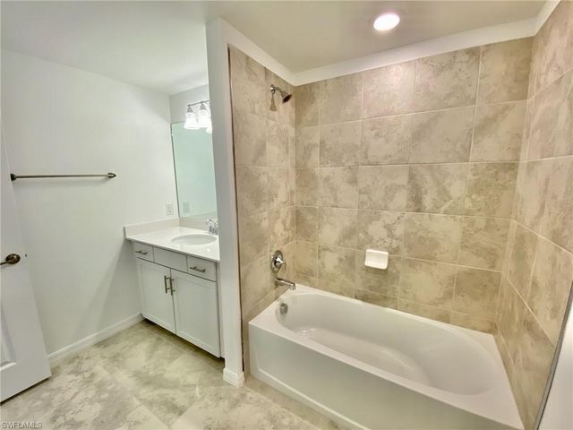 6015 Ellerston WAY 911, Ave Maria, FL 34142