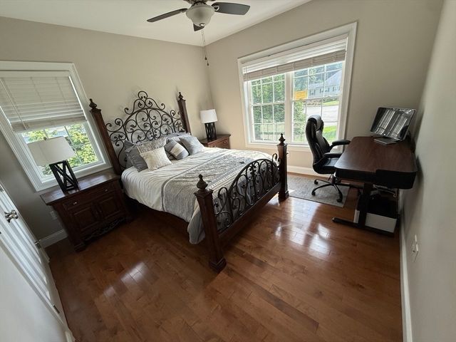 14 Stone Ridge Dr, Seekonk, MA 02771