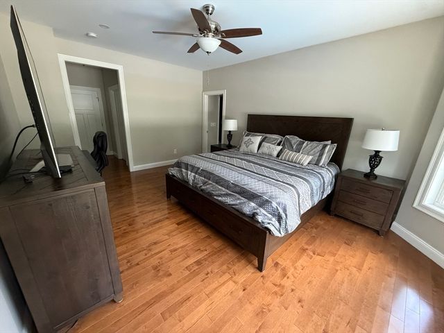 14 Stone Ridge Dr, Seekonk, MA 02771