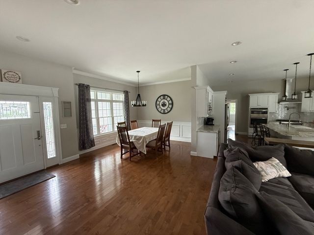 14 Stone Ridge Dr, Seekonk, MA 02771