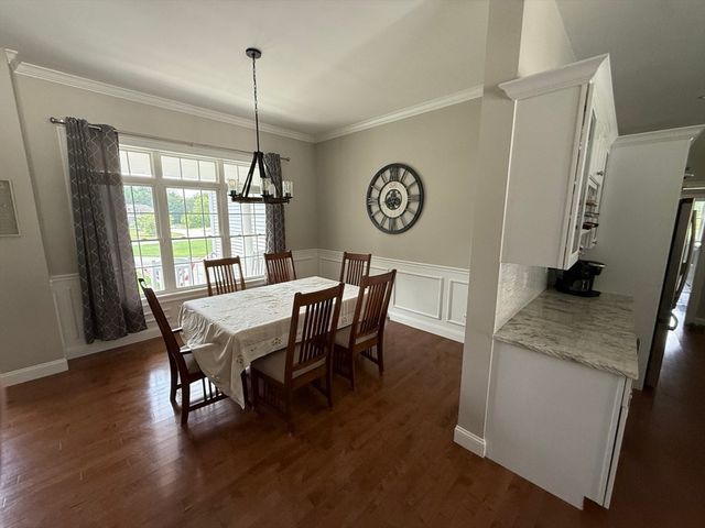 14 Stone Ridge Dr, Seekonk, MA 02771