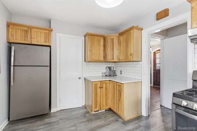 17566 Fairfield Street, Detroit, MI 48221