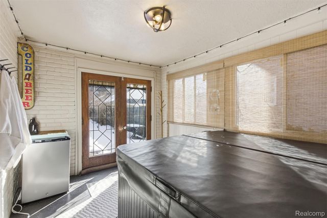 17566 Fairfield Street, Detroit, MI 48221