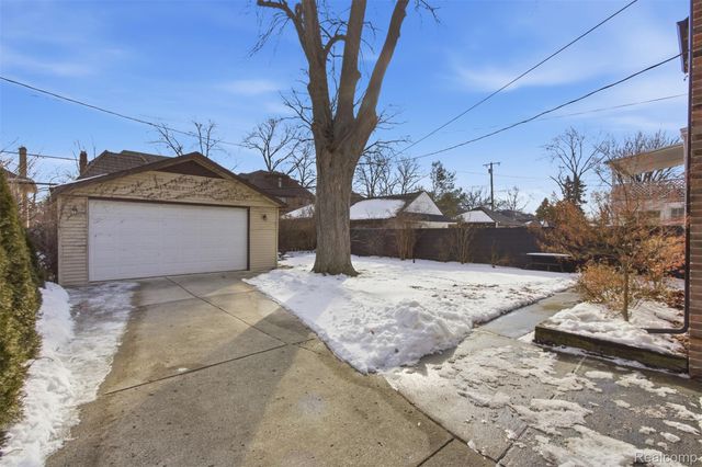 17566 Fairfield Street, Detroit, MI 48221