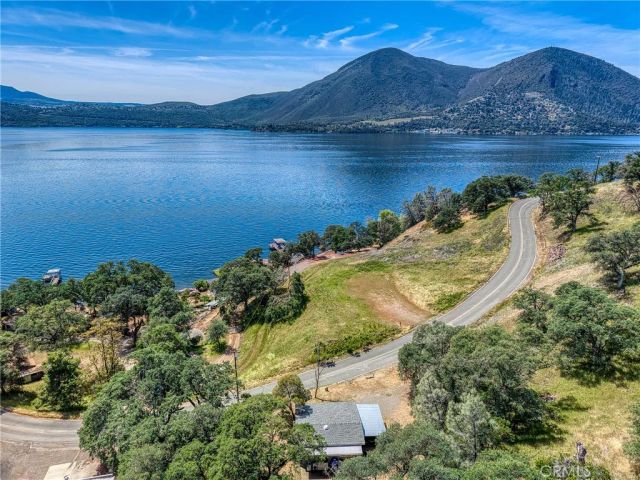 10670 Lakeshore Drive, Clearlake, CA 95422