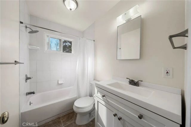 10670 Lakeshore Drive, Clearlake, CA 95422