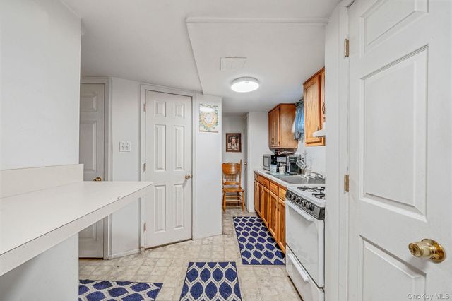 171 N Oak Street, North Massapequa, NY 11758