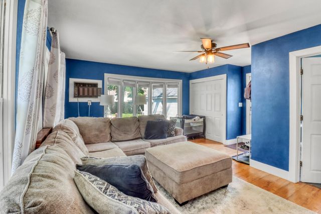 415 12th Street N, Moorhead, MN 56560