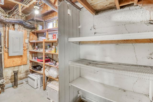 415 12th Street N, Moorhead, MN 56560