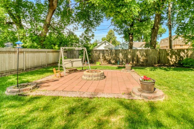415 12th Street N, Moorhead, MN 56560