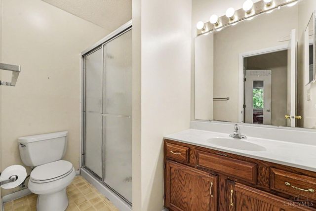 8909 Eagleview Drive, West Chester, OH 45069