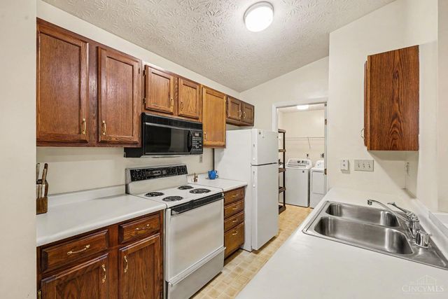 8909 Eagleview Drive, West Chester, OH 45069